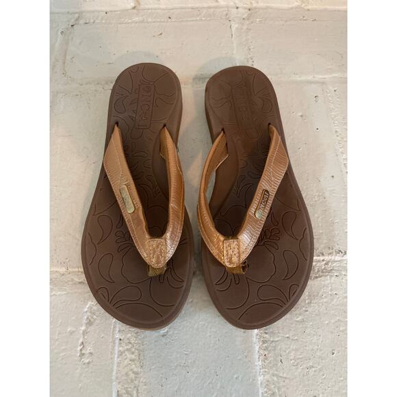 ONCAI Women's Yoga Mat Flip Flop Sandals Gold Size 7.5 - Picture 1 of 5